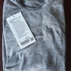Lululemon Swiftly Relaxed Long Sleeve gray six 6